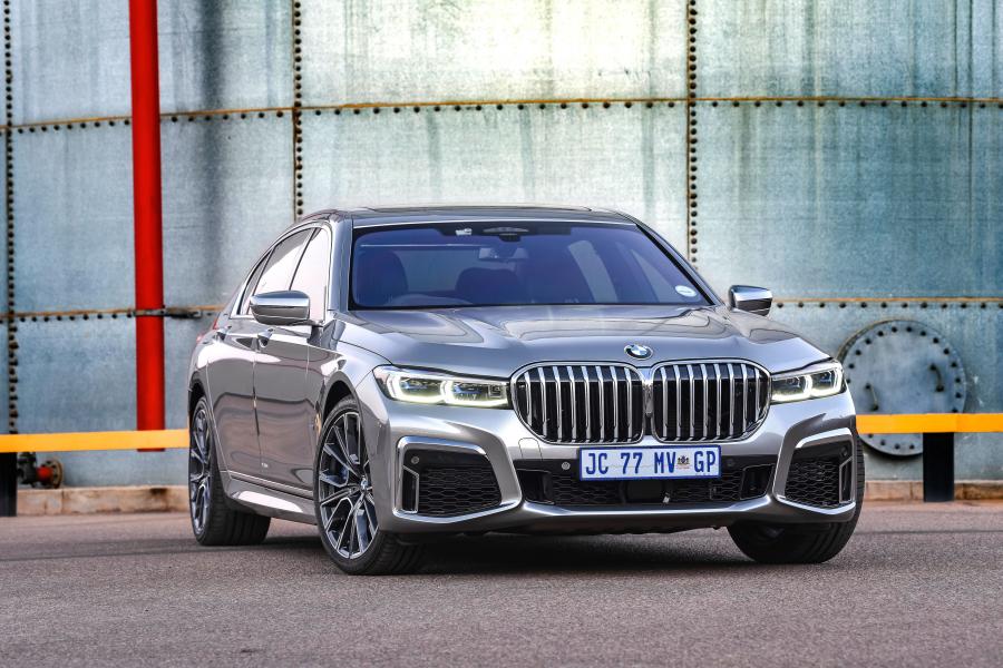  BMW 740Li M Sport (G12) 2019 года  (ZA) (фото 9 из 17)